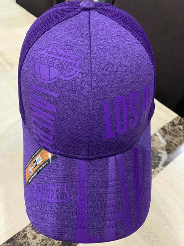 Imagen 10 de 11 de Gorra New Era Nfl Los Ángeles Lakers Tip Off Morada 3930 Ml