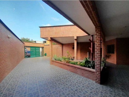 Vendo Casa 350m2 El Marqués 6479