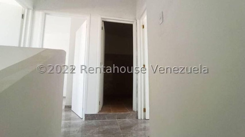 Imagen 5 de 16 de Townhouse En Venta, Ubicada En Puerta Maraven, Punto Fijo.