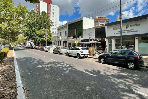 Imagen 3 de 29 de Local En Venta La Plata Sobre Diagonal 74 Dos Unid