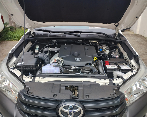 Toyota Hilux 2.8 D-4d Turbo Diesel Chassi 4x4 Manual