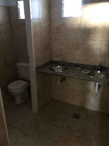 Imagen 9 de 13 de Centro - Local Comercial De 200m2 Sobre Rivera Indarte