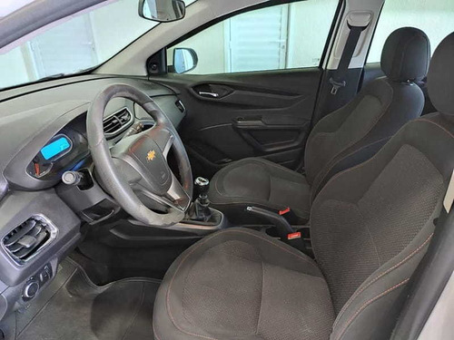 Imagem 7 de 9 de Chevrolet Onix Lt 1.4 2015