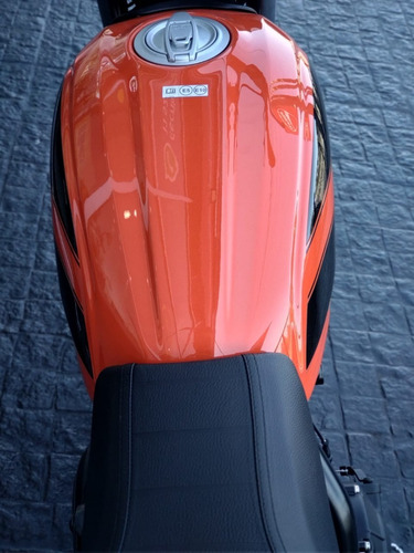 Imagen 20 de 25 de Ducati Scrambler Sixty2 - No Triumph, No Royal Enfield! Gf