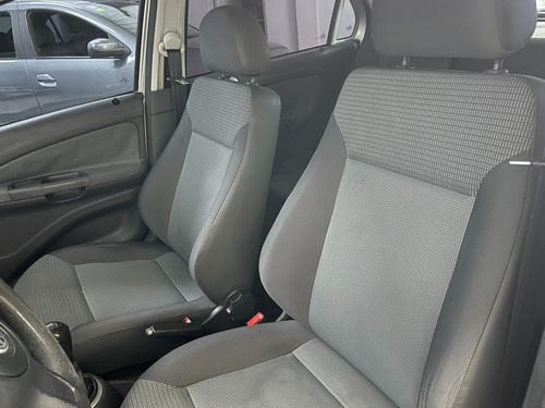 Volkswagen Gol Trend 1.6 Pack I 101cv