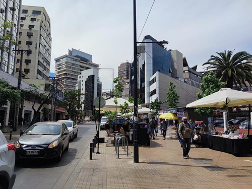 Costanera Center. Excelente Ubicación. Metro Tobalaba