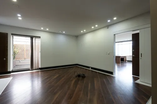 Oficina En Arriendo/venta En Chico Norte. Cod A1105065