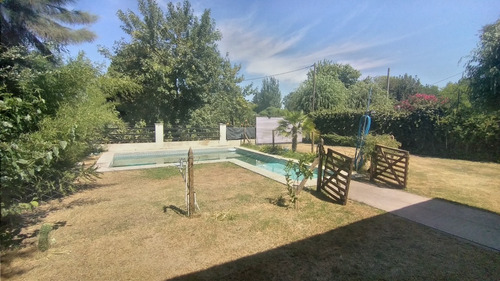 Imagen 19 de 22 de En Venta. Moderna Quinta Barrio Real De Junin, Provincia De Buenos Aires. Calle Los Nardos
