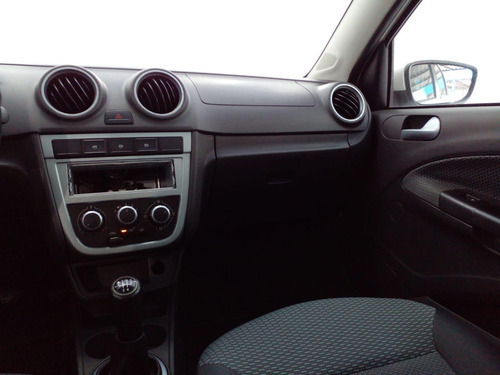 Imagem 5 de 8 de Volkswagen Gol Trend 1.6 Flex