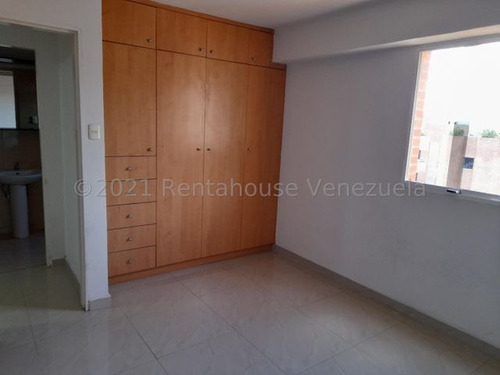 Imagen 9 de 14 de Gustavo Zavala Rentahouse 22-868