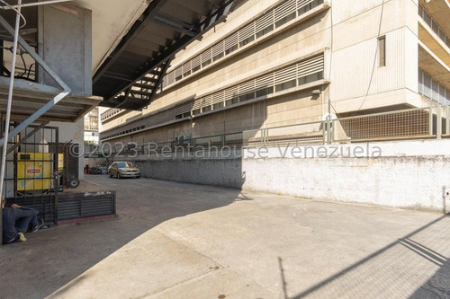 Imagen 17 de 22 de Edificio En Venta Los Cortijos De Lourdes I
