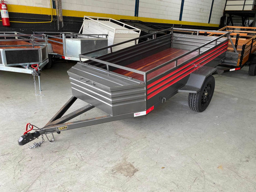 Carretinha Fazendinha 2.50 X 1.25 X 0.40 Com Bau - Cap 700kg