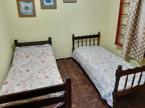 Imagem 12 de 14 de Aluga-se Chácara, Local Com Muito Verde!