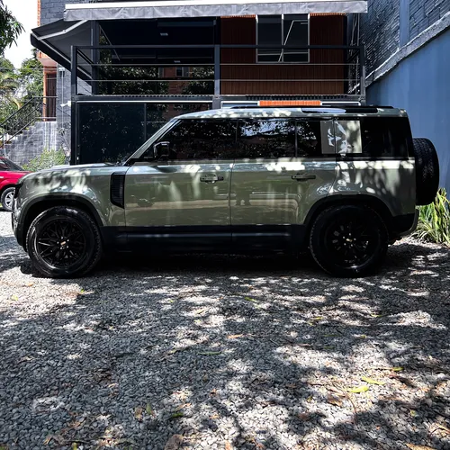 Land Rover Defender S 2020