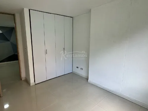 Apartamento En Arriendo En Cumbres. Cod A776084
