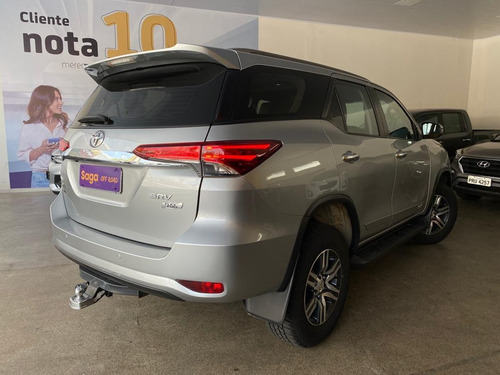 Imagem 6 de 14 de Toyota Sw4 2.7 Srv 7l 4x2 (aut) (flex)