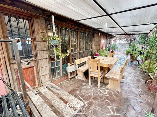 Estilo Artesanal / Gran Terreno, 4 Dorm, 2 Baños, La Florida