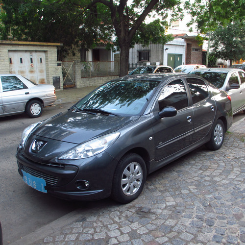 Peugeot 207 1.4 Sedan Allure Hdi 70cv