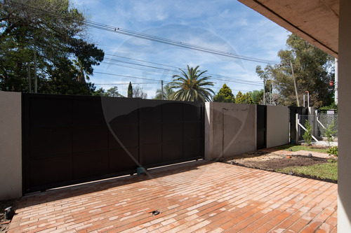 Casa A Estrenar City Bell 3 Dormitorios+pileta