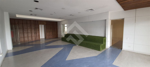 Oficina En Arriendo Con Financiamiento Para Habilitar.