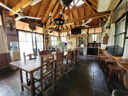 Casa Chalet En Venta, San Diego, Moreno