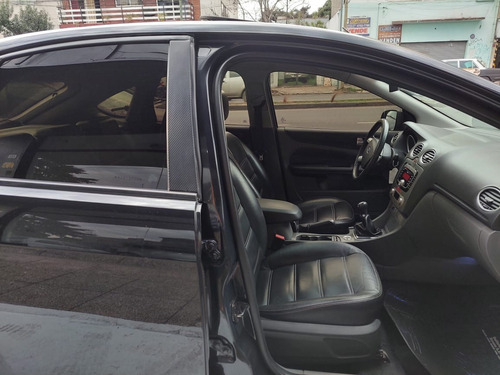 Imagen 13 de 20 de Ford Focus 2010 Ghia 2.0l Nafta