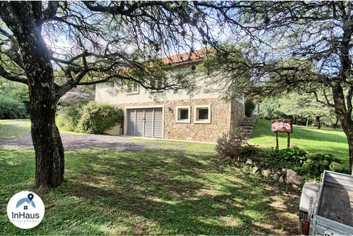 Complejo De Cabañas En Villa General Belgrano - Henin