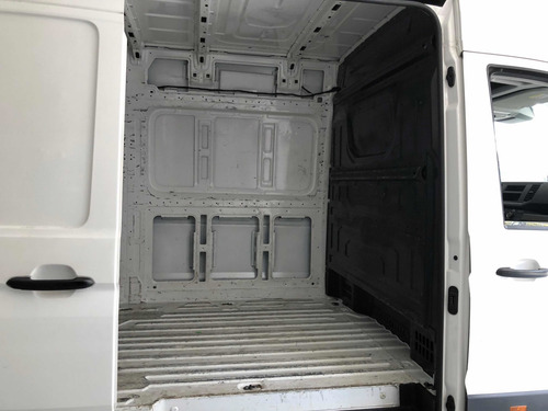 Imagen 5 de 15 de Volkswagen Crafter Cargo Van 3.8 Cab Extendida 2020