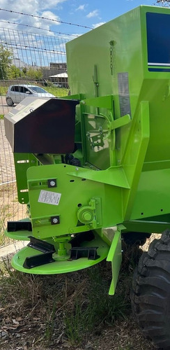 Distribuidor De Sólidos Piccin Master 10.000 D Ano 2024