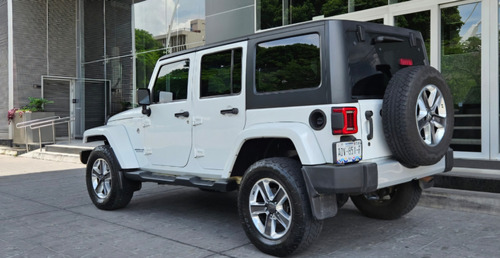 Jeep Wrangler 3.6 Unlimited Sahara V6 4x4 At
