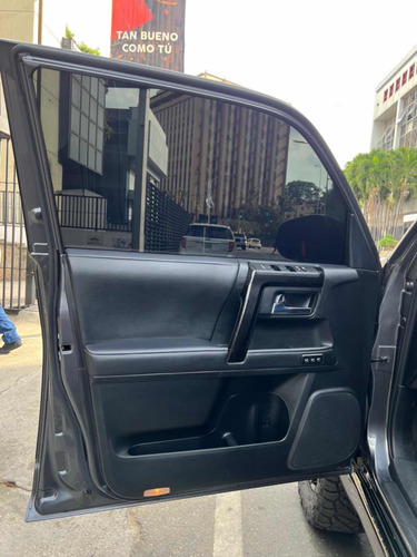 Imagen 11 de 16 de Toyota 4runner 2020 Nigtshade