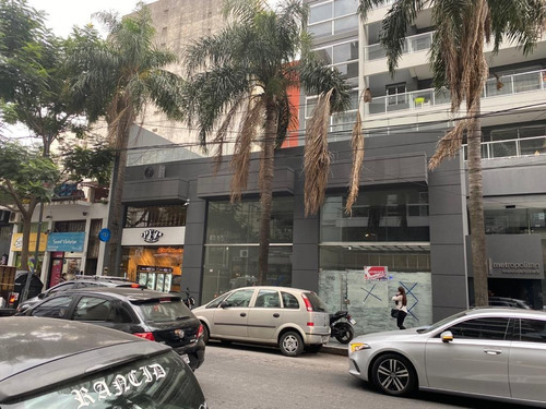 Hermoso Local Doble Altura A Estrenar En Villa Crespo Con Seguridad 24hs