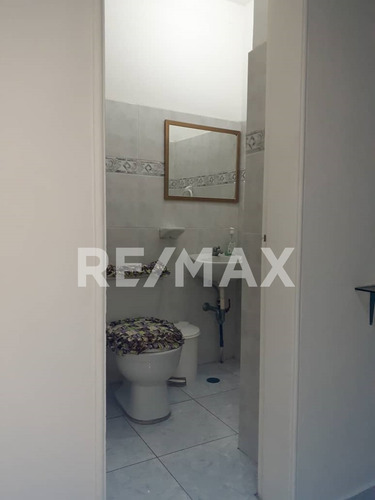 Imagen 8 de 8 de En Venta Consultorio, Sector Centro Calle Urica