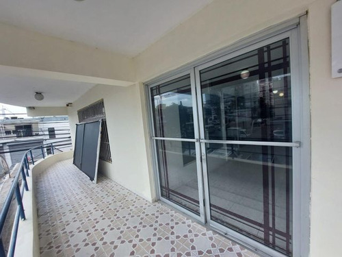 Local Comercial En Alquiler Ensanche Santo Domingo