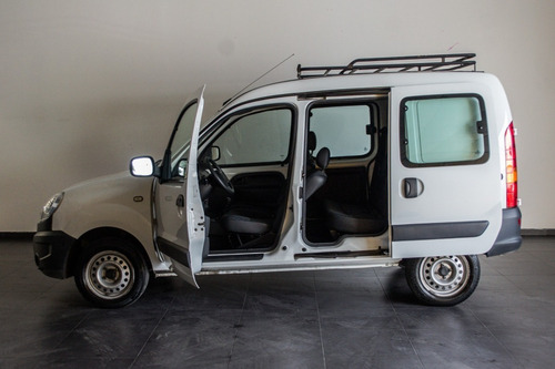 Imagen 6 de 15 de Renault Kangoo Confort Pack 2018 5 Asientos Ac432