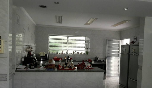 Casa Assobradada, A Venda, Água Fria, 04 Dormitórios, 04 Suítes, 02 Vagas, Varanda - Cf33320