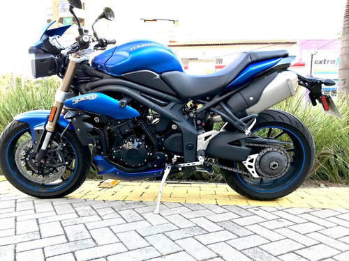 Imagem 2 de 6 de Triumph Speed Triple 1050