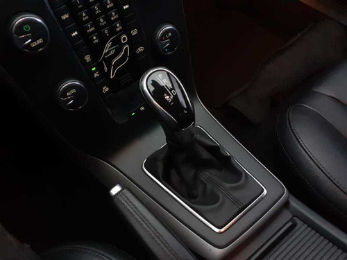 Volvo V40 T4