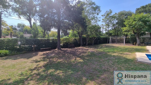 Retasada!! Casa En Venta, En Del Viso, Barrio Los Jazmines, Sobre La Calle Necochea Esquina Florida.
