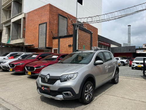 Renault Stepway 1.6 Dynamique / Intens Automática