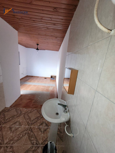 Imagem 9 de 15 de Casa A Venda Em Itanhaem Com 3 Dormitorios - Jd Marajá - Ca971