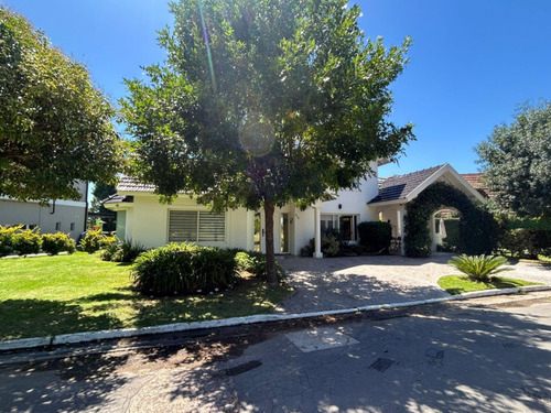 Casa En Venta Sosiego Apto Crédito Financiación Vista Al Golf Canning