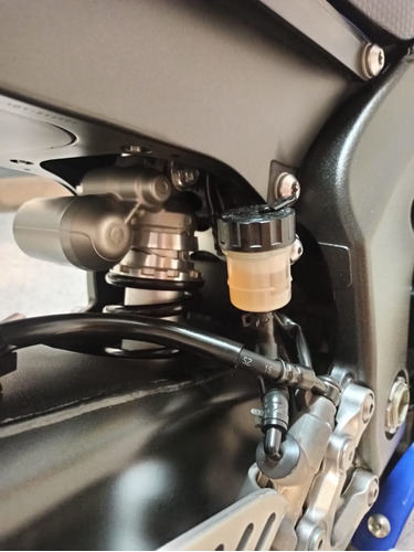 Imagen 14 de 17 de Yamaha R6 2011 Yzf R6