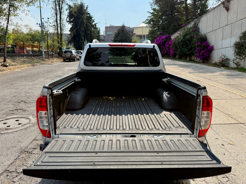 Nissan NP300 Frontier 2.5 Le Diesel Aa 4x4 At