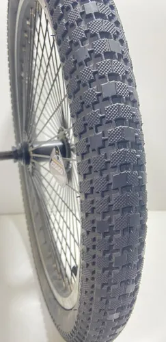 Ruedas 20 x 2.125 clearance
