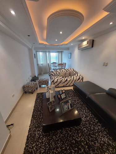 Imagen 4 de 11 de Naguanagua, Res. Las Brisas, 3 Habitaciones, 2 Baños, 2 P/e