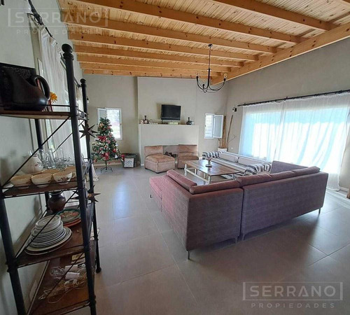 Venta Casa Moderna 4 Amb En Barrio Parque Sakura Iii, Exaltación De La Cruz