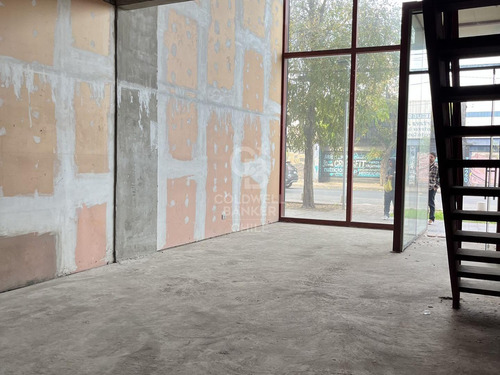 Local De 66m2 En Matucana Con Gran Flujo Peatonal