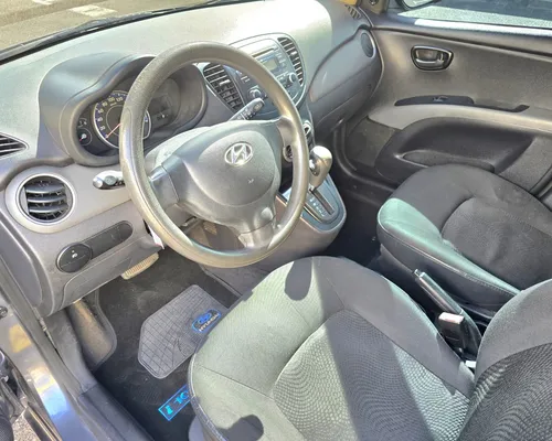 Hyundai i10 1.1 AT