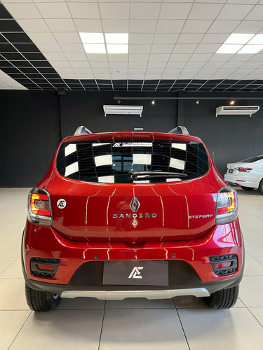 Renault Sandero Stepway 1.6 Privilege 105cv